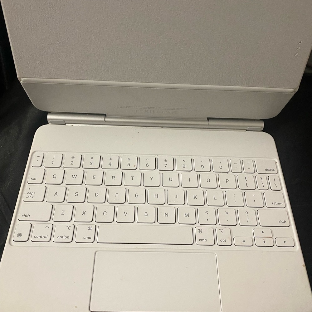 Apple Keyboard